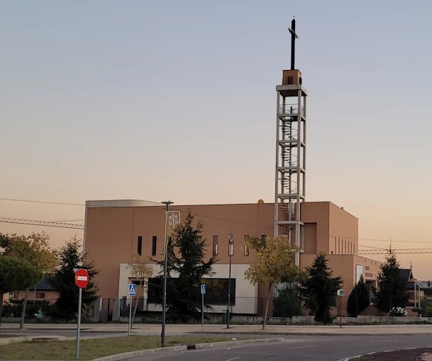 Foto della chiesa Parroquia Reina de Los Angeles - Pozuelo de Alarcón