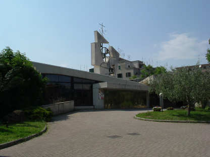 Foto della chiesa Parrocchia San Bernardo da Chiaravalle - Roma