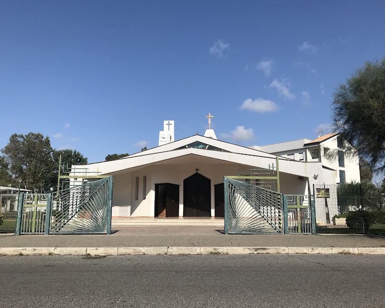 Foto della chiesa Parrocchia Santa Paola Frassinetti - Fiumicino