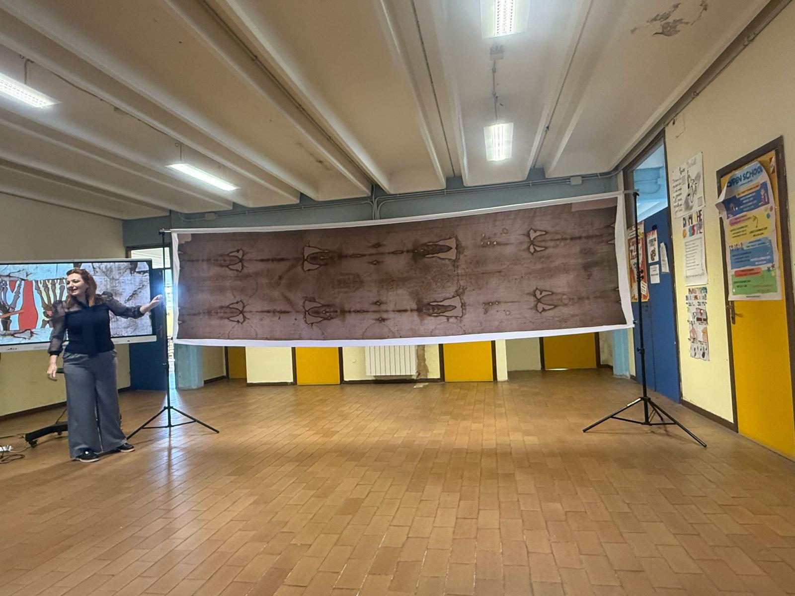 Foto della chiesa Scuola secondaria AnzioIV Falcone Anzio