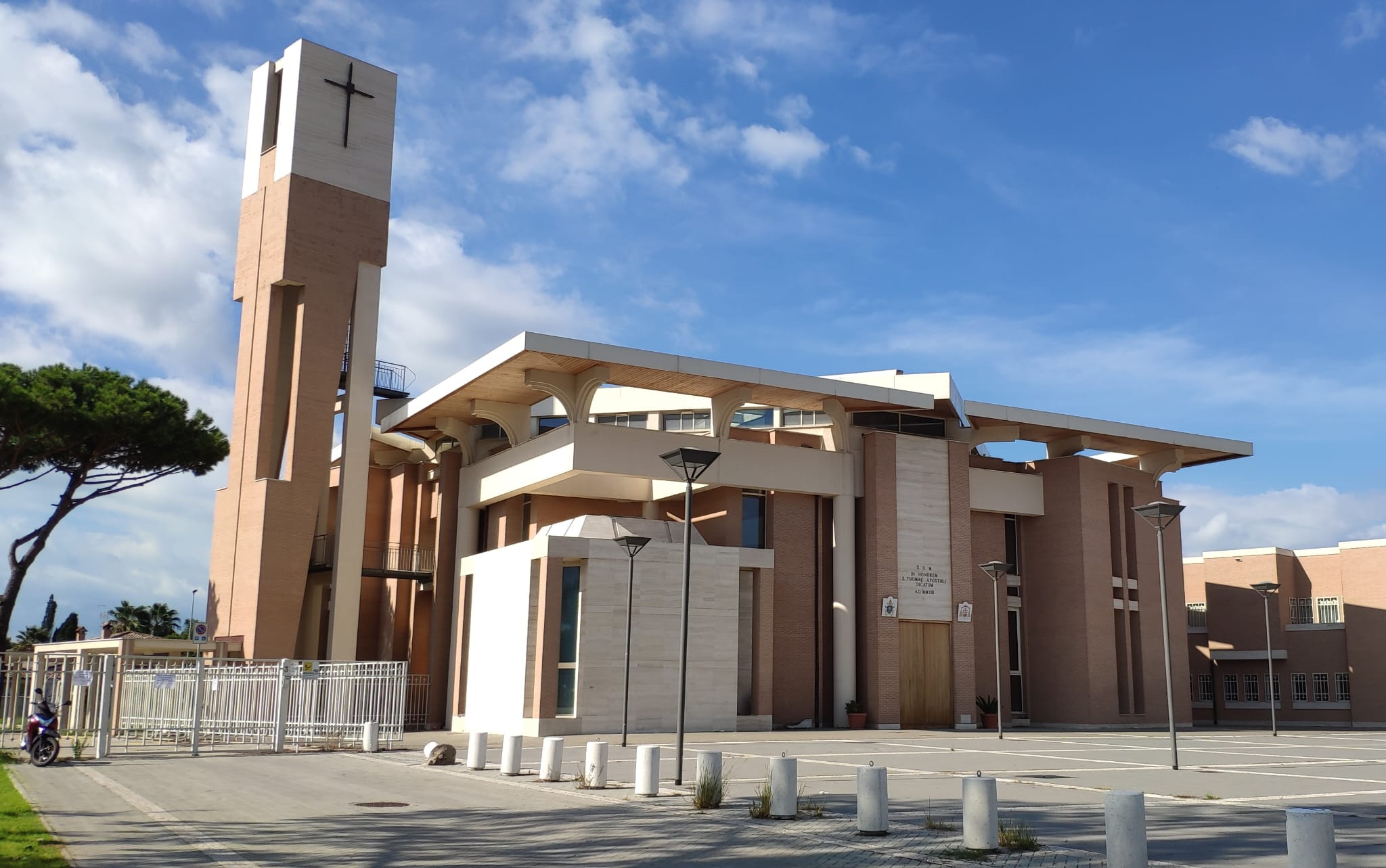 Foto della chiesa Parrocchia San Tommaso Apostolo 2026 - Roma