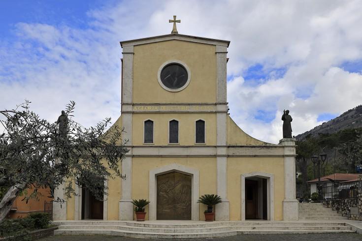 Foto della chiesa Parrocchia Sacro Cuore di Gesù - La Forma